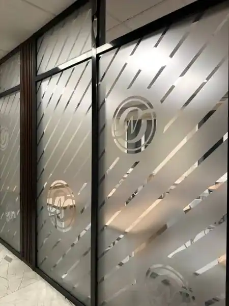 оклейка стекол пескоструйной пленкой для лицей-интерната 2