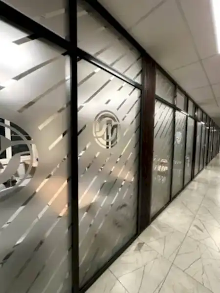 оклейка стекол пескоструйной пленкой для лицей-интерната 2