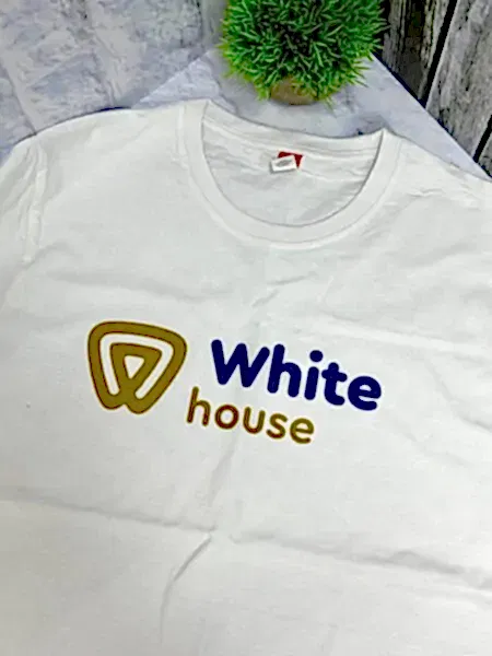 брендированные футболки для White House