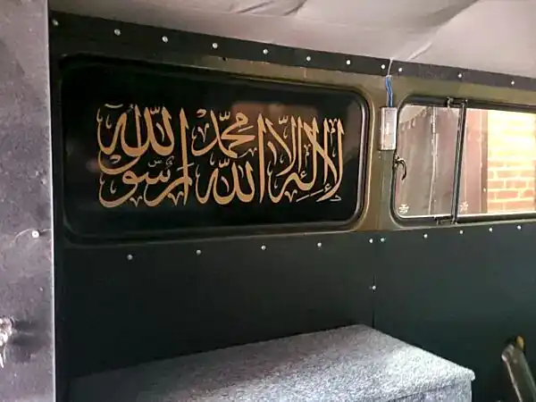 оклейка машины уаз 3909 буханка