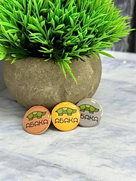 значки со смолой абака